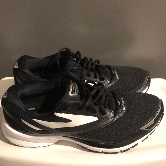 brooks launch 4 women's size 10